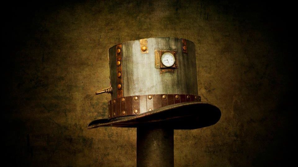Customisation de haut-de-forme en steampunk par Mickey Artworld
